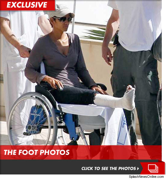 Halle Berry cast.jpg Halle Berry cast.jpg